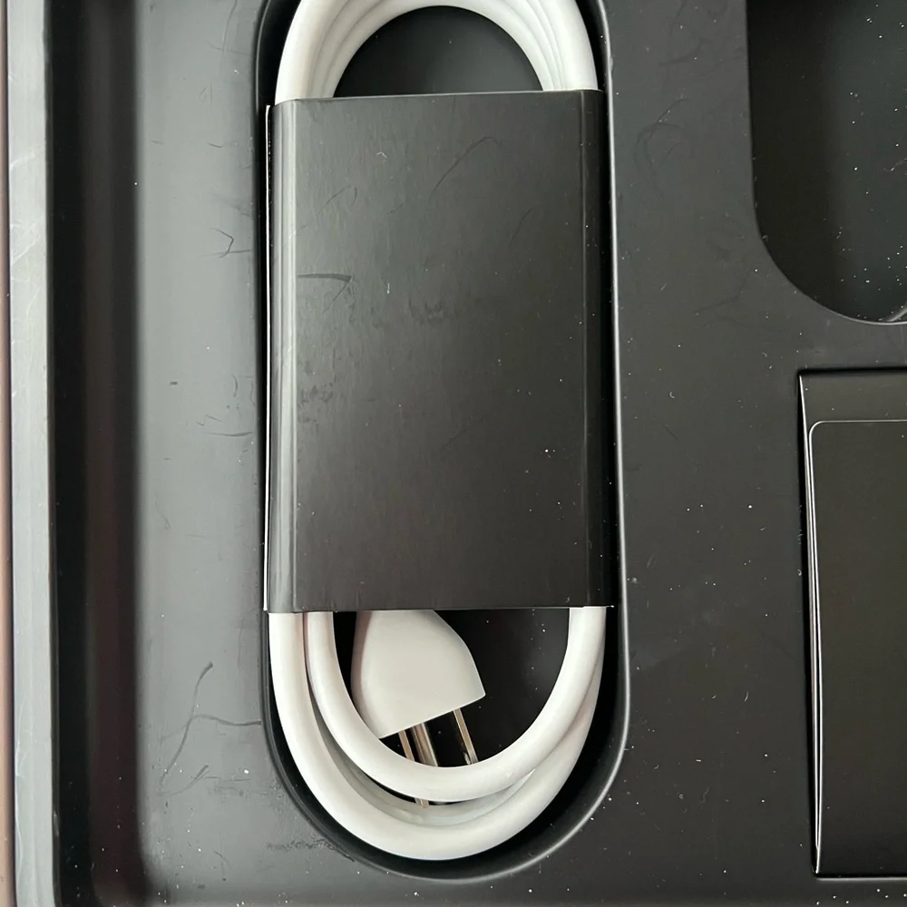 Apple MacBook Pro 13 Box With Original Charger Adapter Never Used​​